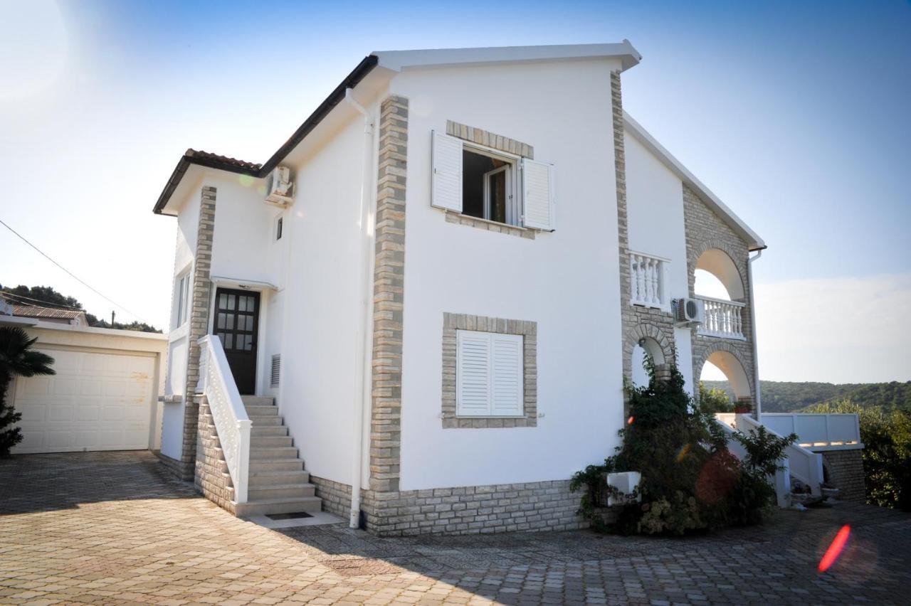 Apartments With A Parking Space Kampor, Rab - 14998 エクステリア 写真